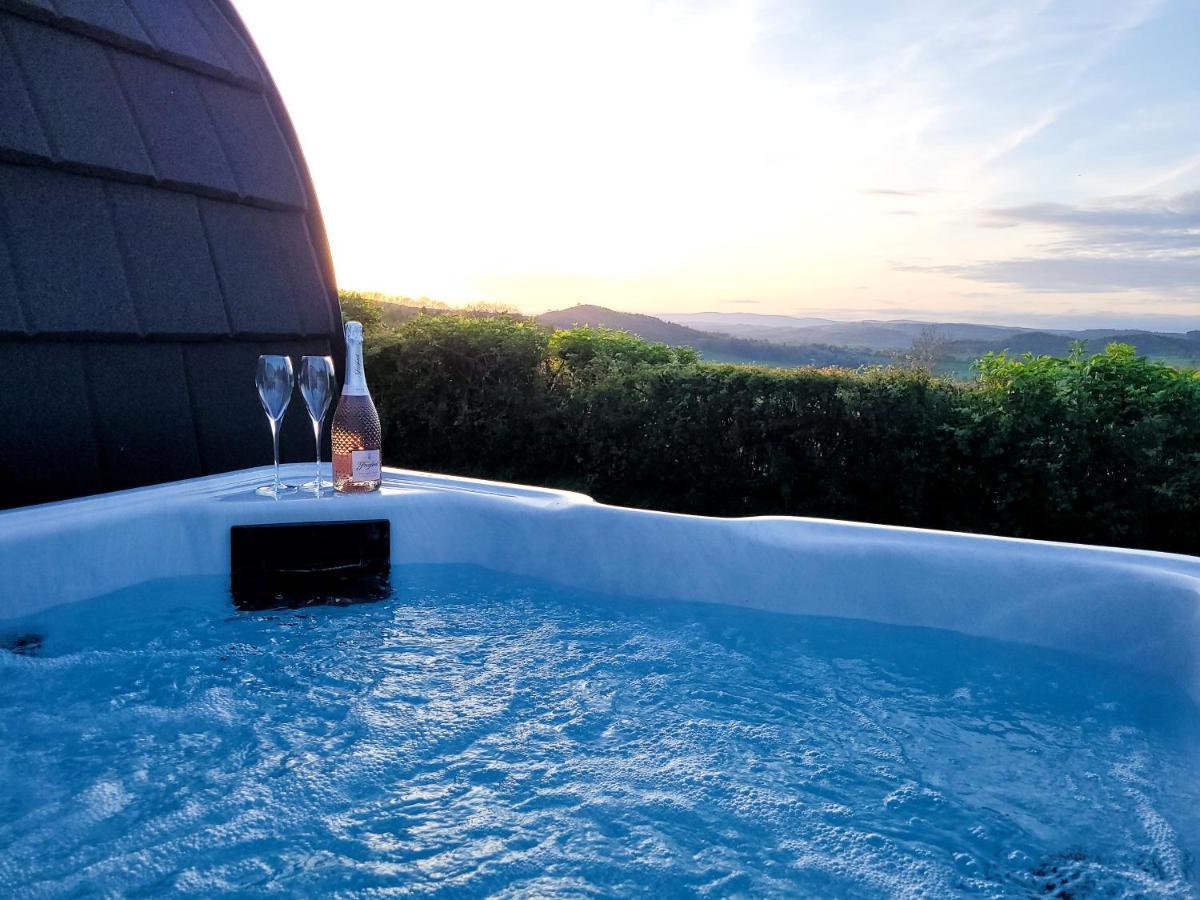 Odli Glamping - Luxury Glamping Pod Villa Уелшпул Екстериор снимка