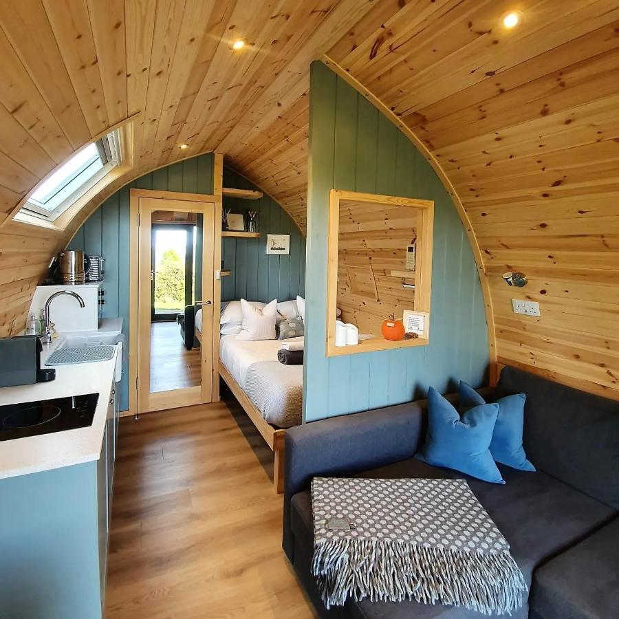 Odli Glamping - Luxury Glamping Pod Villa Уелшпул Екстериор снимка