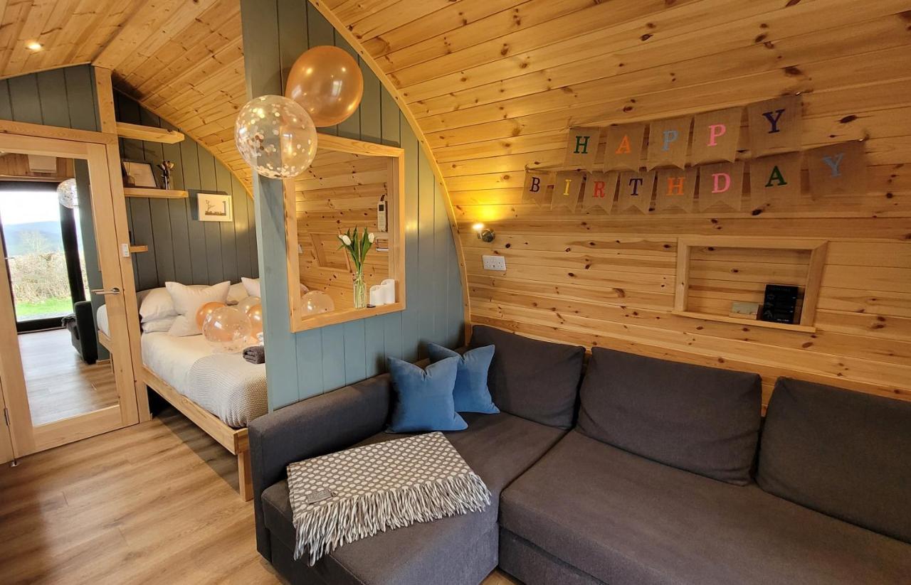 Odli Glamping - Luxury Glamping Pod Villa Уелшпул Екстериор снимка